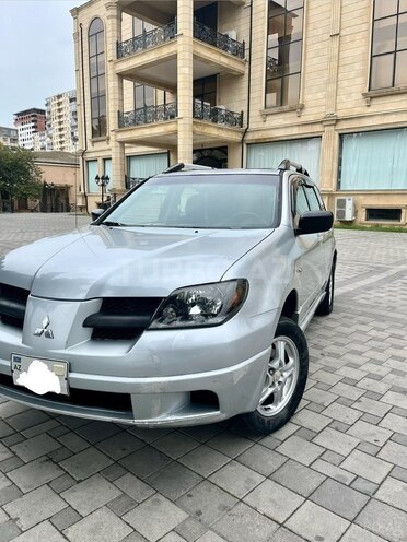 Mitsubishi Outlander 2003, 426,476 km - 2.4 l - Sumqayıt