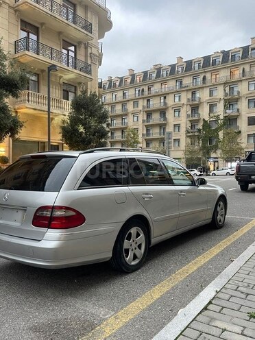 Mercedes E 220 2005, 599,999 km - 2.2 l - Bakı