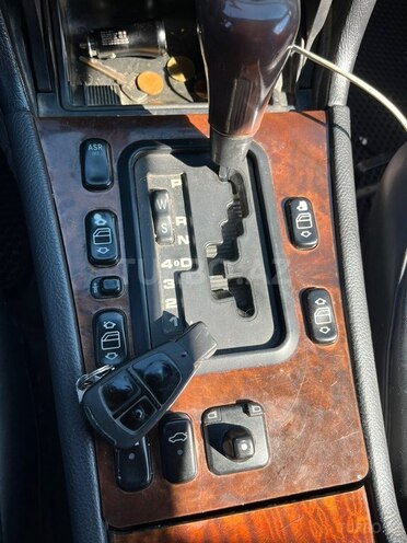 Mercedes E 230 1997, 442,000 km - 2.3 l - Bakı