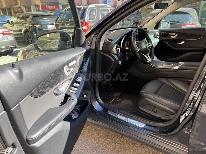 Mercedes GLC 300 4MATIC 2020, 99,000 km - 2.0 l - Bakı