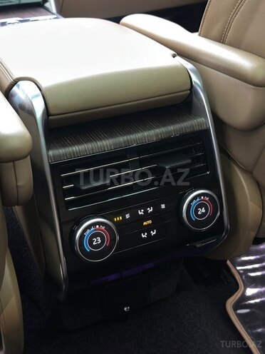 Land Rover Range Rover 2022, 50,000 km - 4.4 л - Bakı