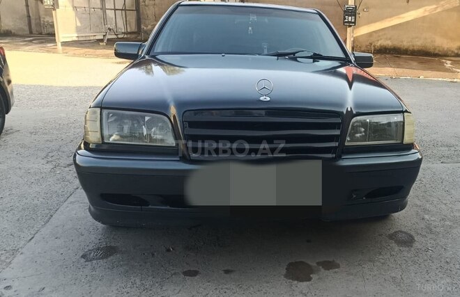 Mercedes C 220 1999, 223,500 km - 2.2 l - Bakı