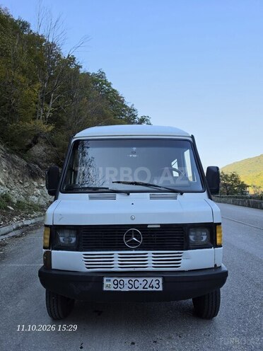 Mercedes 208 D 1992, 397,887 km - 2.3 l - Quba
