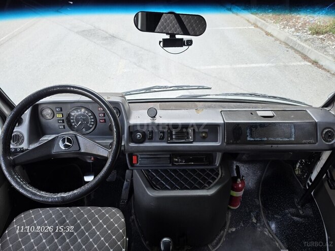 Mercedes 208 D 1992, 397,887 km - 2.3 l - Quba