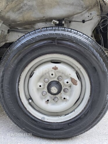 Mercedes 208 D 1992, 397,887 km - 2.3 l - Quba