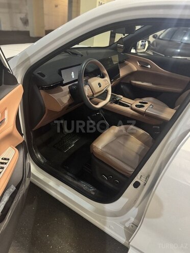 Changan  2025, 40,000 km - 1.5 l - Bakı