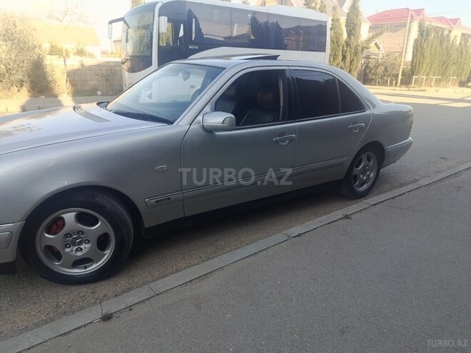 Mercedes E 230 1996, 326,000 km - 2.3 л - Bakı