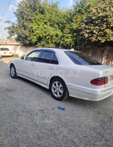 Mercedes E 220 2000, 280,523 km - 2.2 l - Bakı