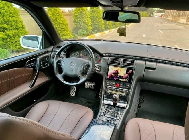 Mercedes E 220 2000, 280,523 km - 2.2 l - Bakı