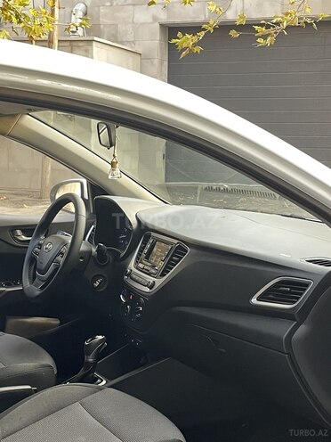 Hyundai Accent 2017, 186,000 km - 1.6 l - Bakı