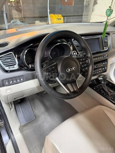 Kia Carnival 2017, 350,000 km - 2.2 l - Bakı
