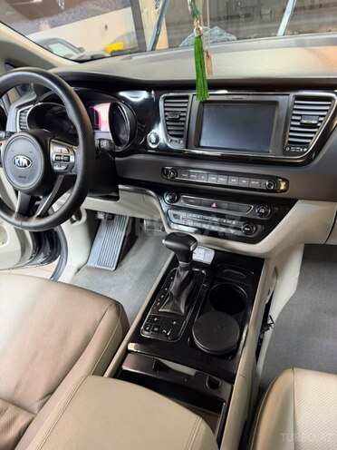 Kia Carnival 2017, 350,000 km - 2.2 l - Bakı
