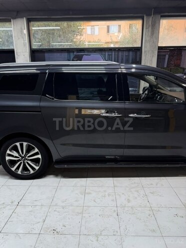 Kia Carnival 2017, 350,000 km - 2.2 l - Bakı