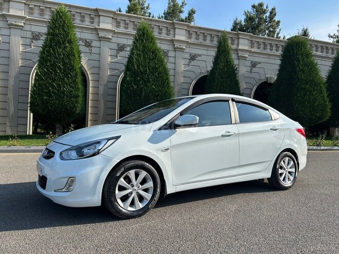 Hyundai Accent 2013, 201,500 km - 1.6 l - Gəncə