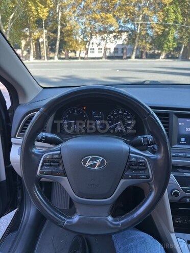Hyundai Elantra 2016, 213,753 km - 2.0 л - Mingəçevir