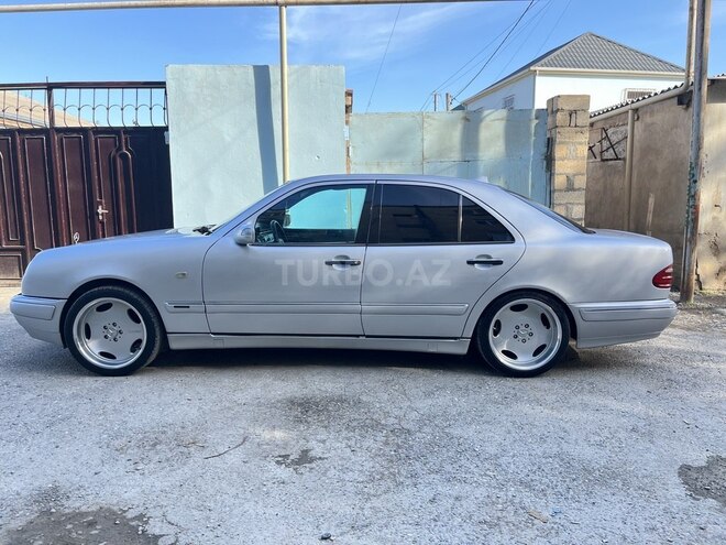 Mercedes E 200 1997, 260,000 km - 2.0 л - Bakı