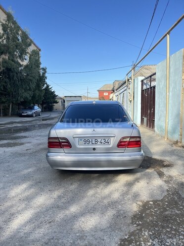 Mercedes E 200 1997, 260,000 km - 2.0 л - Bakı