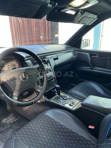 Mercedes E 200 1997, 260,000 km - 2.0 л - Bakı