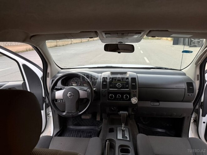 Nissan Navara 2014, 284,000 km - 2.5 l - Bakı