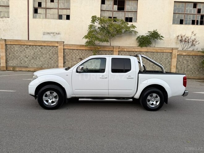 Nissan Navara 2014, 284,000 km - 2.5 l - Bakı