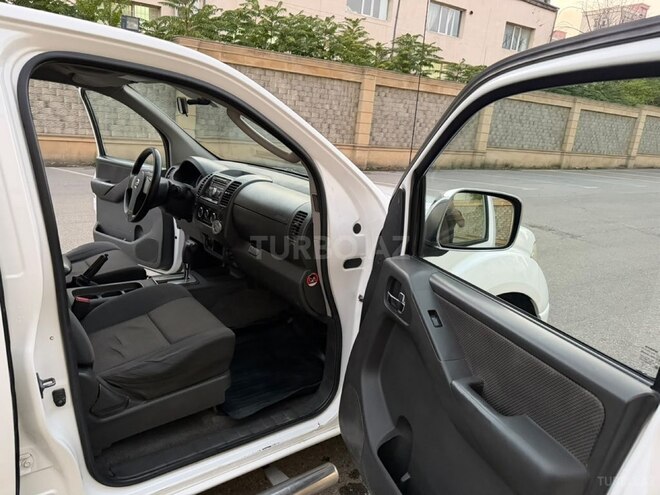Nissan Navara 2014, 284,000 km - 2.5 l - Bakı