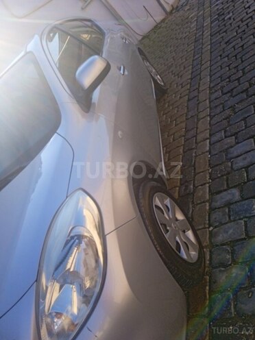 Nissan Sunny 2012, 140,000 km - 1.5 л - Bakı