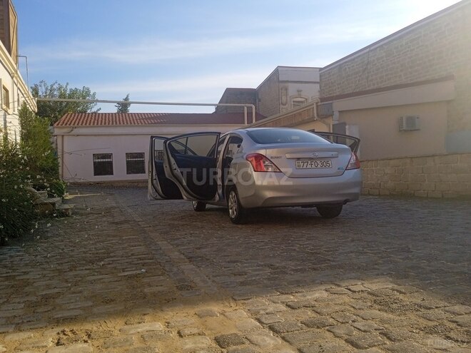 Nissan Sunny 2012, 140,000 km - 1.5 л - Bakı