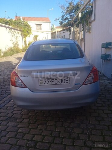 Nissan Sunny 2012, 140,000 km - 1.5 л - Bakı