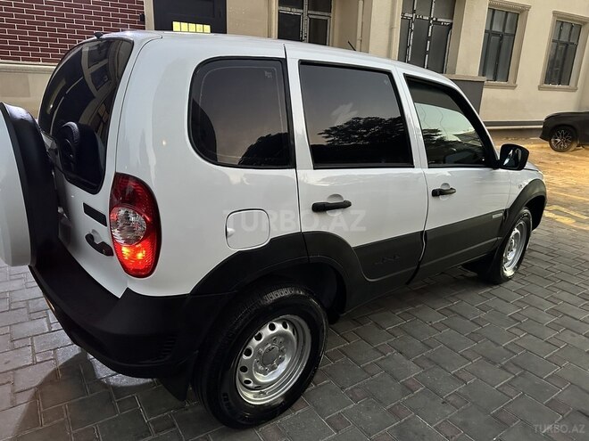 Chevrolet Niva 2014, 198,000 km - 1.7 л - Bakı