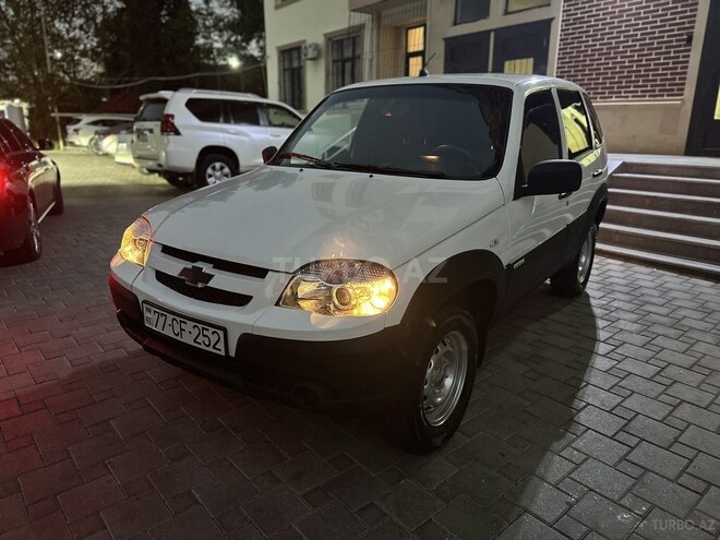 Chevrolet Niva 2014, 198,000 km - 1.7 л - Bakı