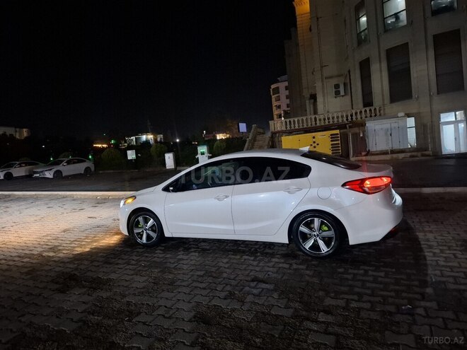 Kia Forte 2018, 300,000 km - 2.0 l - Bakı