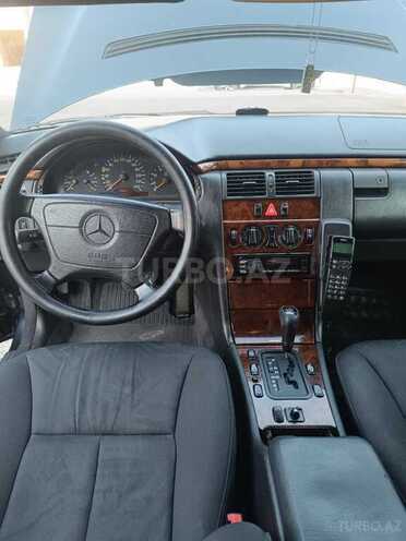 Mercedes E 240 1998, 300,250 km - 2.4 l - Bakı