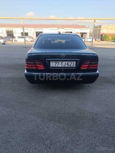 Mercedes E 240 1998, 300,250 km - 2.4 l - Bakı