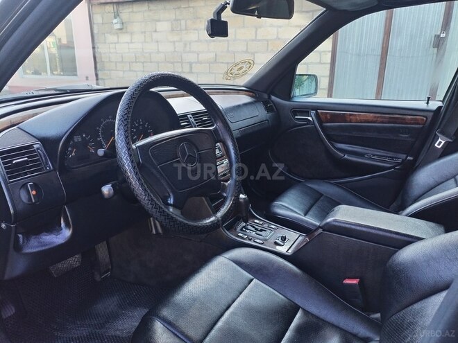 Mercedes C 230 1998, 354,000 km - 2.3 l - Quba