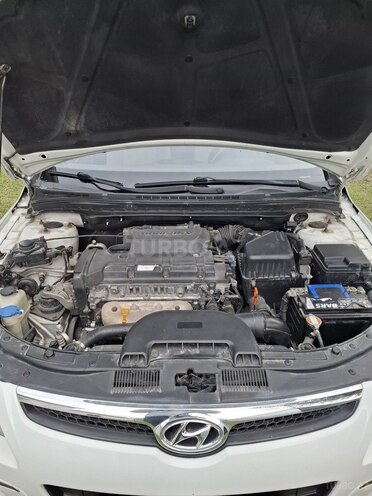 Hyundai i30 2009, 285,000 km - 2.0 л - Füzuli