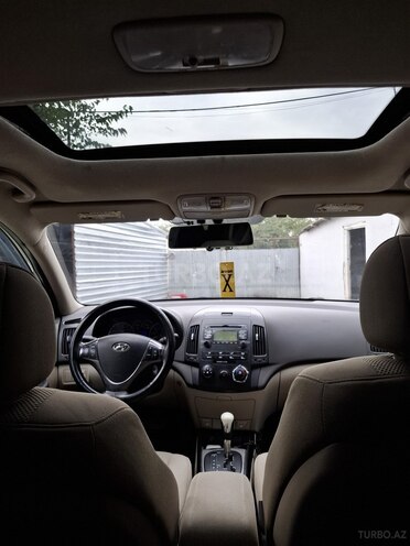 Hyundai i30 2009, 285,000 km - 2.0 л - Füzuli