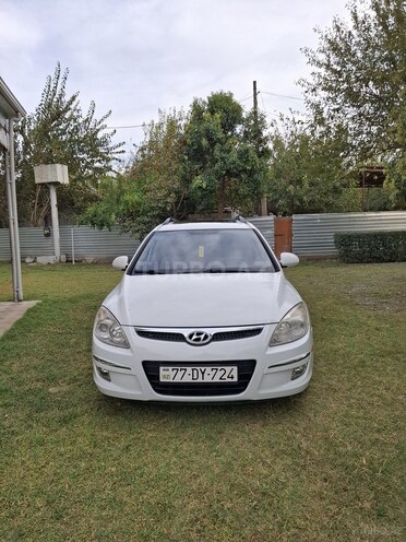 Hyundai i30 2009, 285,000 km - 2.0 л - Füzuli