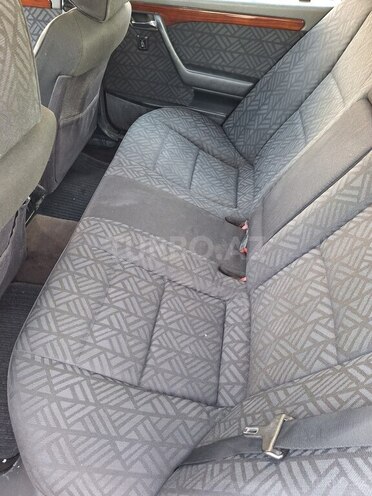 Mercedes C 200 1994, 386,578 km - 2.0 l - Yevlax