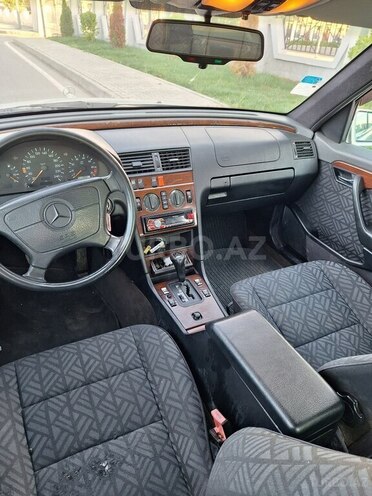 Mercedes C 200 1994, 386,578 km - 2.0 l - Yevlax