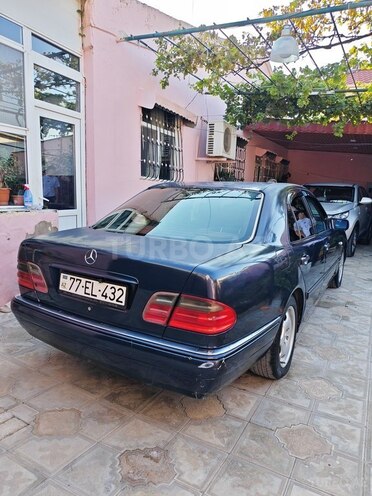 Mercedes E 200 1996, 307,660 km - 2.0 l - Bakı