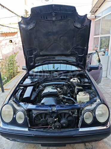 Mercedes E 200 1996, 307,660 km - 2.0 l - Bakı