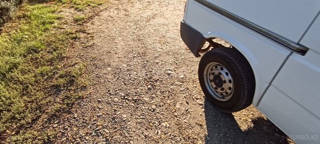 Ford Transit 2000, 325,005 km - 2.5 l - Quba
