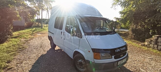 Ford Transit 2000, 325,005 km - 2.5 l - Quba