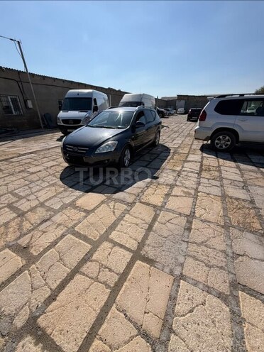 Kia  2008, 256,386 km - 1.6 l - Bakı