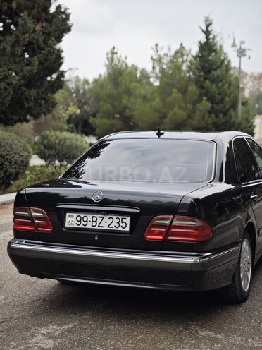 Mercedes E 220 2000, 573,000 km - 2.2 l - Bakı