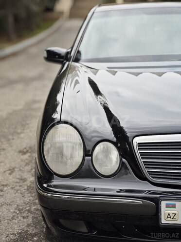 Mercedes E 220 2000, 573,000 km - 2.2 l - Bakı