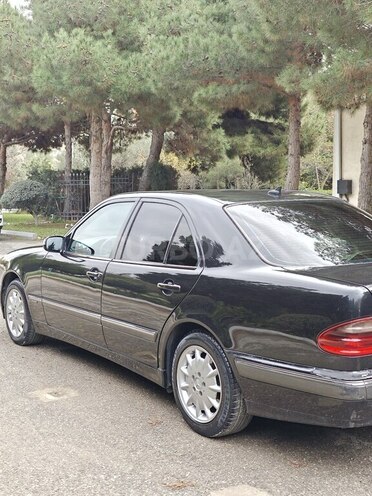Mercedes E 220 2000, 573,000 km - 2.2 l - Bakı