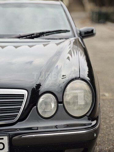 Mercedes E 220 2000, 573,000 km - 2.2 l - Bakı
