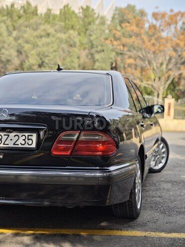 Mercedes E 220 2000, 573,000 km - 2.2 l - Bakı