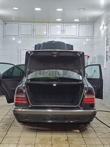 Mercedes E 220 2000, 573,000 km - 2.2 l - Bakı